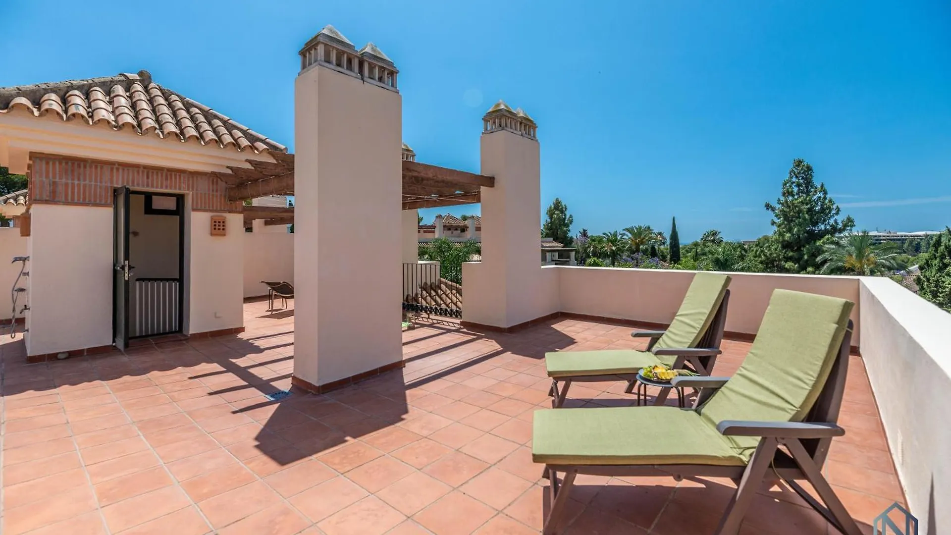 Modern And Spacious 2 Bdrm Penthouse With 3 Pools ماربيا