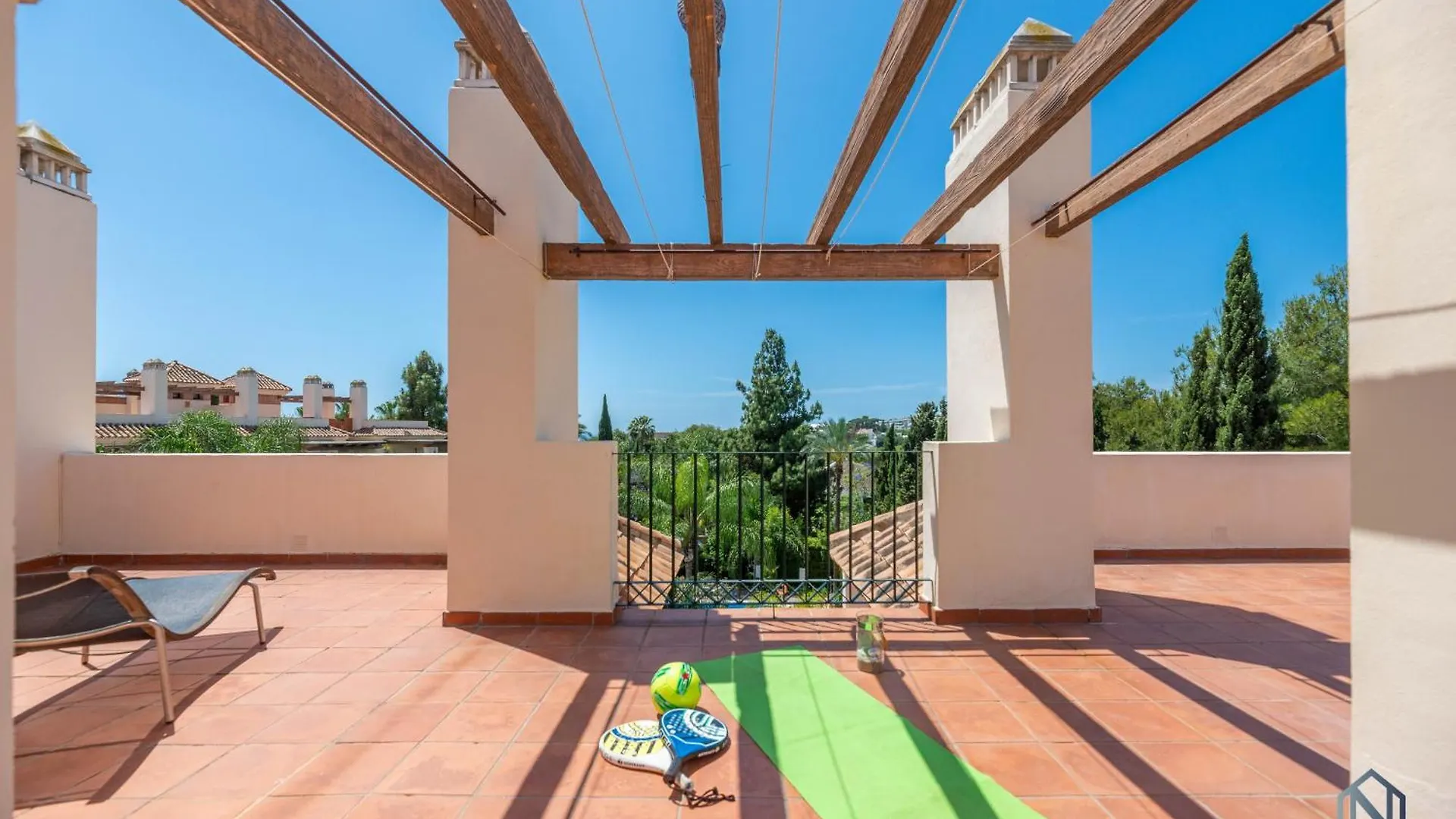 Modern And Spacious 2 Bdrm Penthouse With 3 Pools Μαρμπέλλα