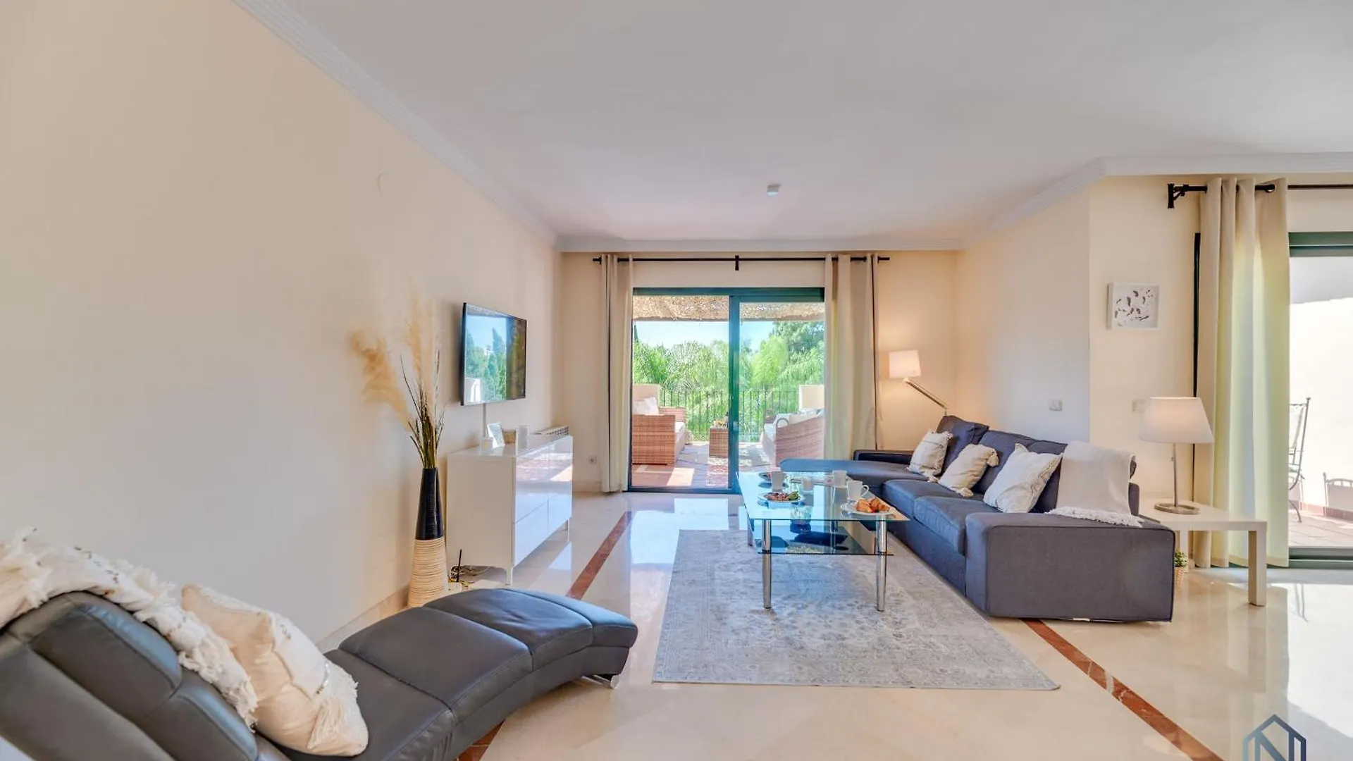 شقة Modern And Spacious 2 Bdrm Penthouse With 3 Pools ماربيا